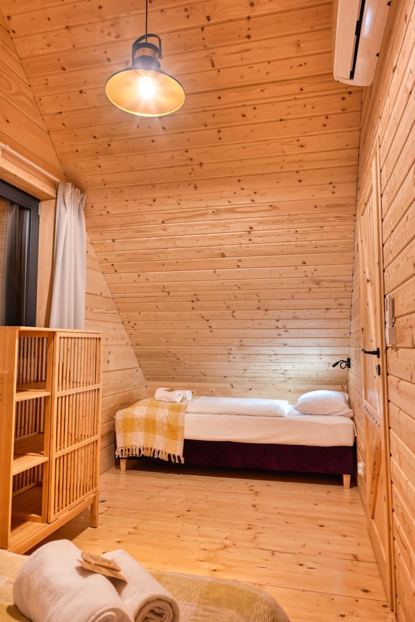 Domki Osada Bozkow W Kotlinie Klodzkiej 部屋 写真